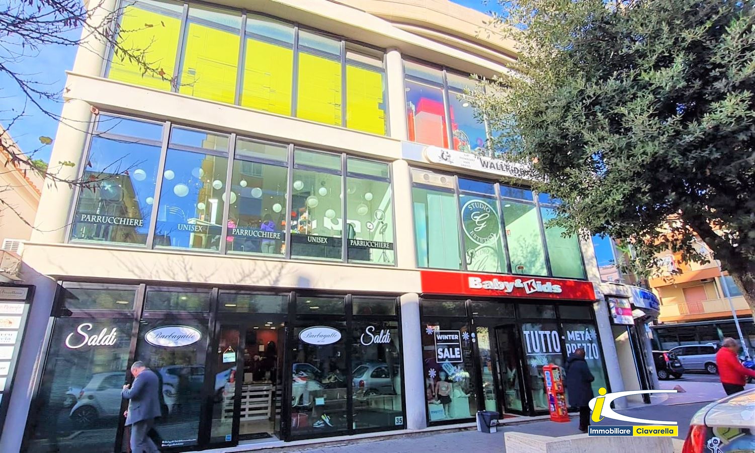 locale commerciale in vendita a Ladispoli